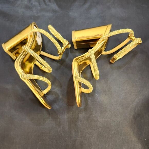 BRAND NEW OLIVIA JOHNSON BLOCK HEEL SQUARE-OPEN TOE SANDAL - Picture 11 of 15